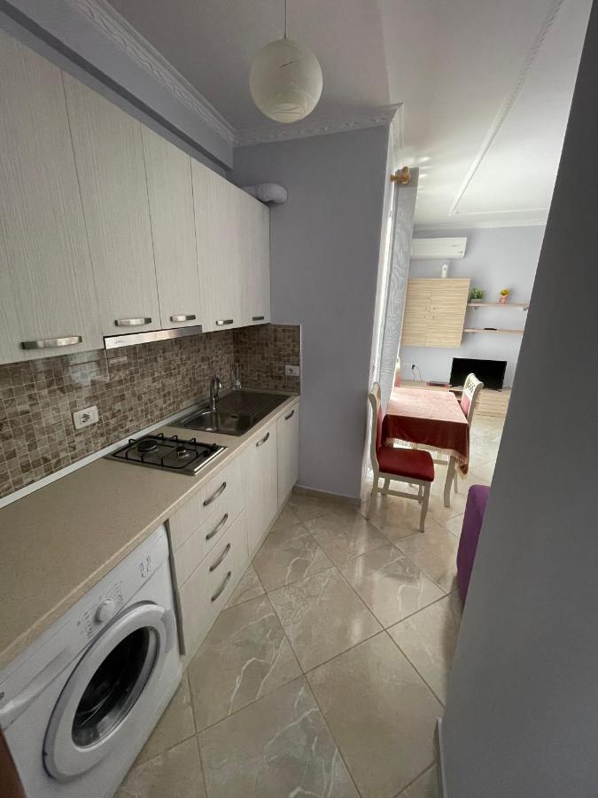 E.I.R Apartments Vlorë エクステリア 写真