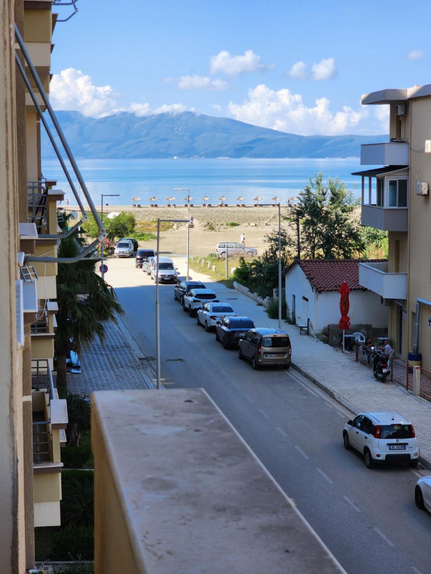 E.I.R Apartments Vlorë エクステリア 写真