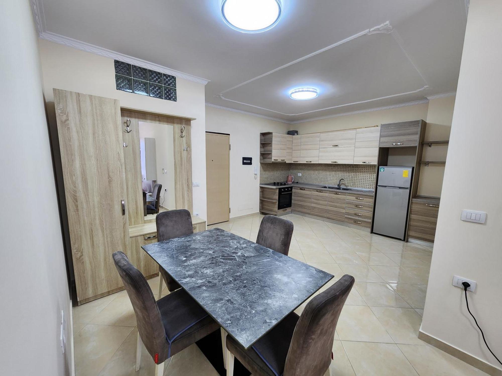 E.I.R Apartments Vlorë エクステリア 写真