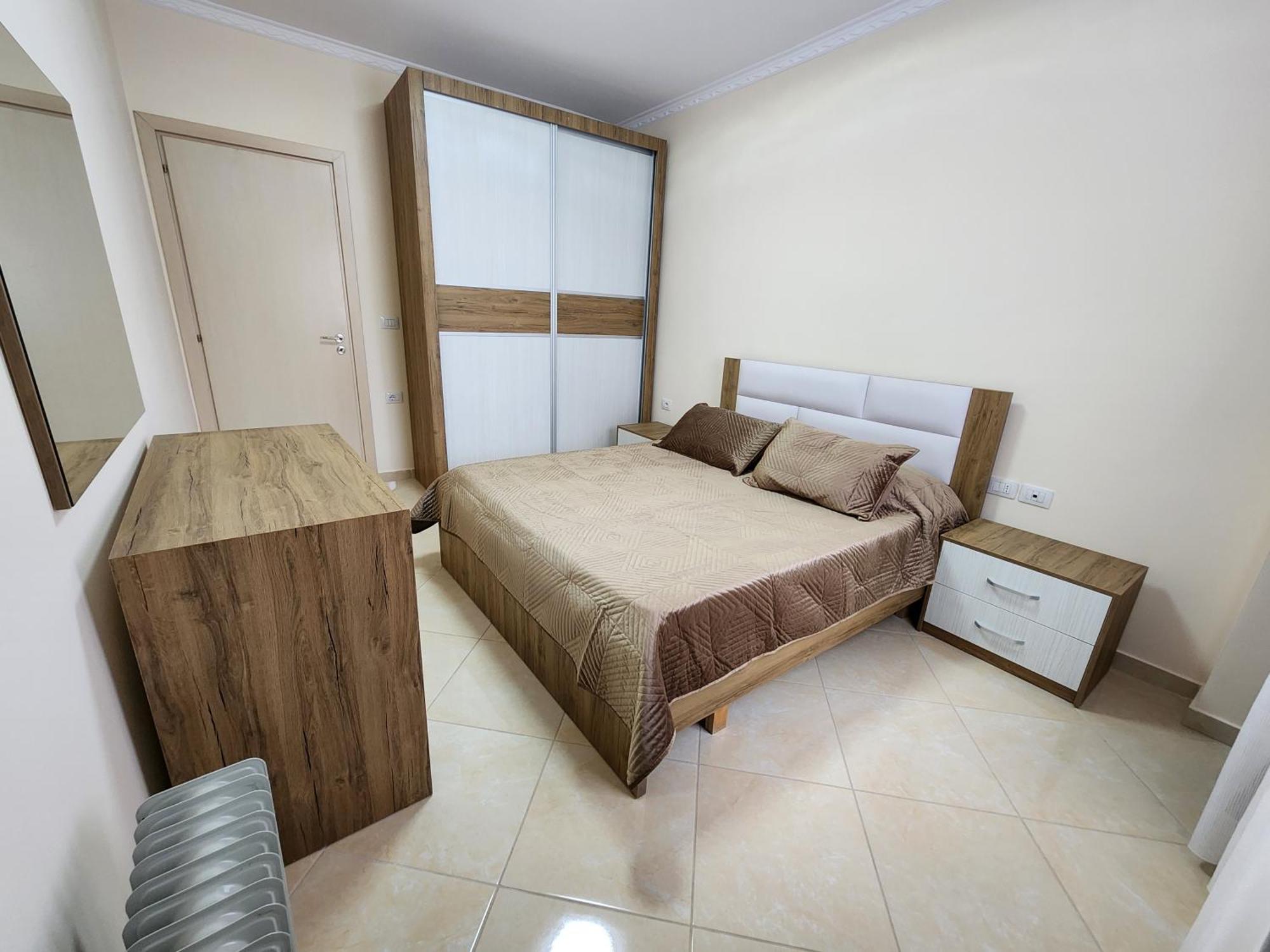 E.I.R Apartments Vlorë エクステリア 写真