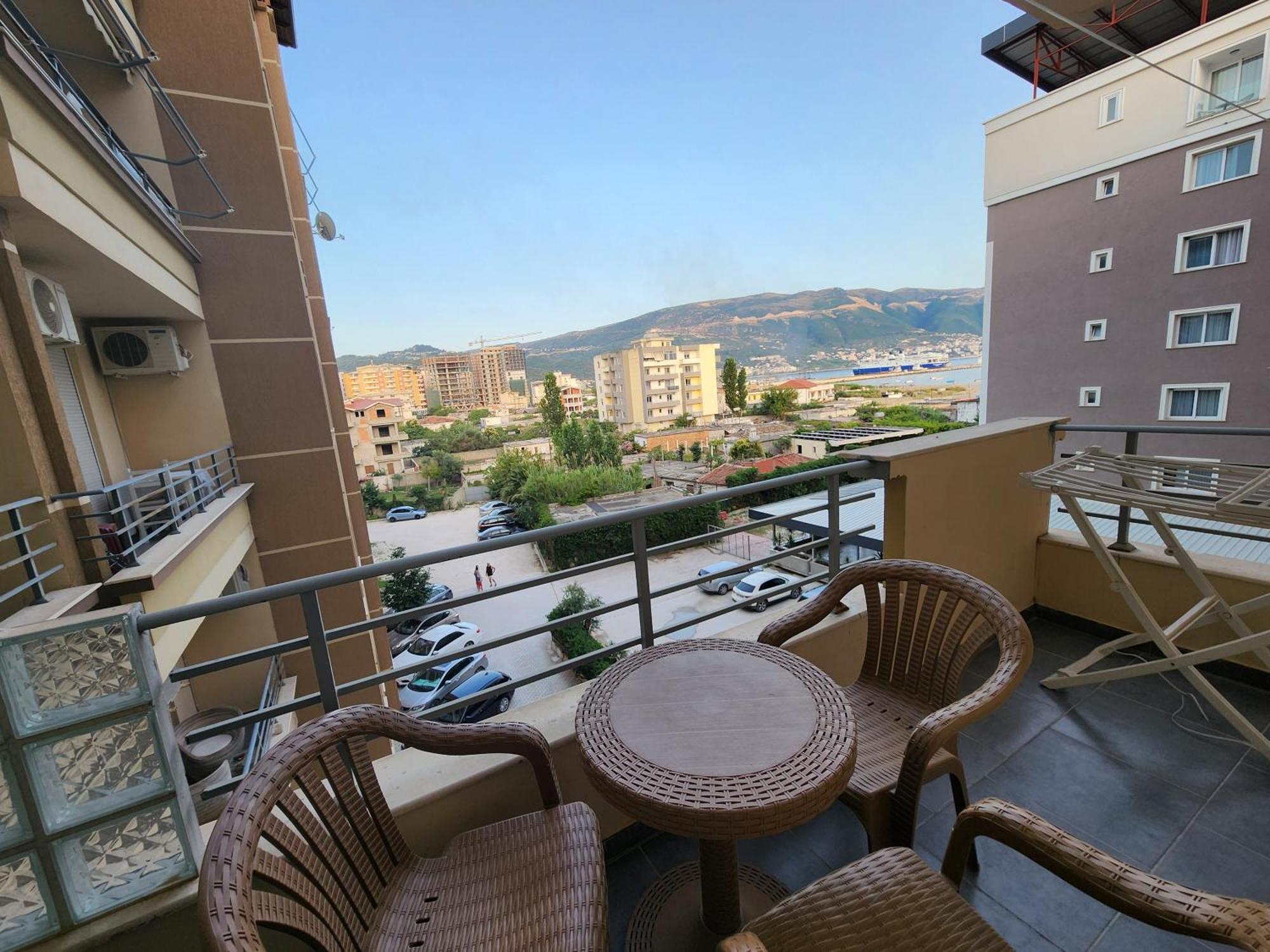 E.I.R Apartments Vlorë エクステリア 写真